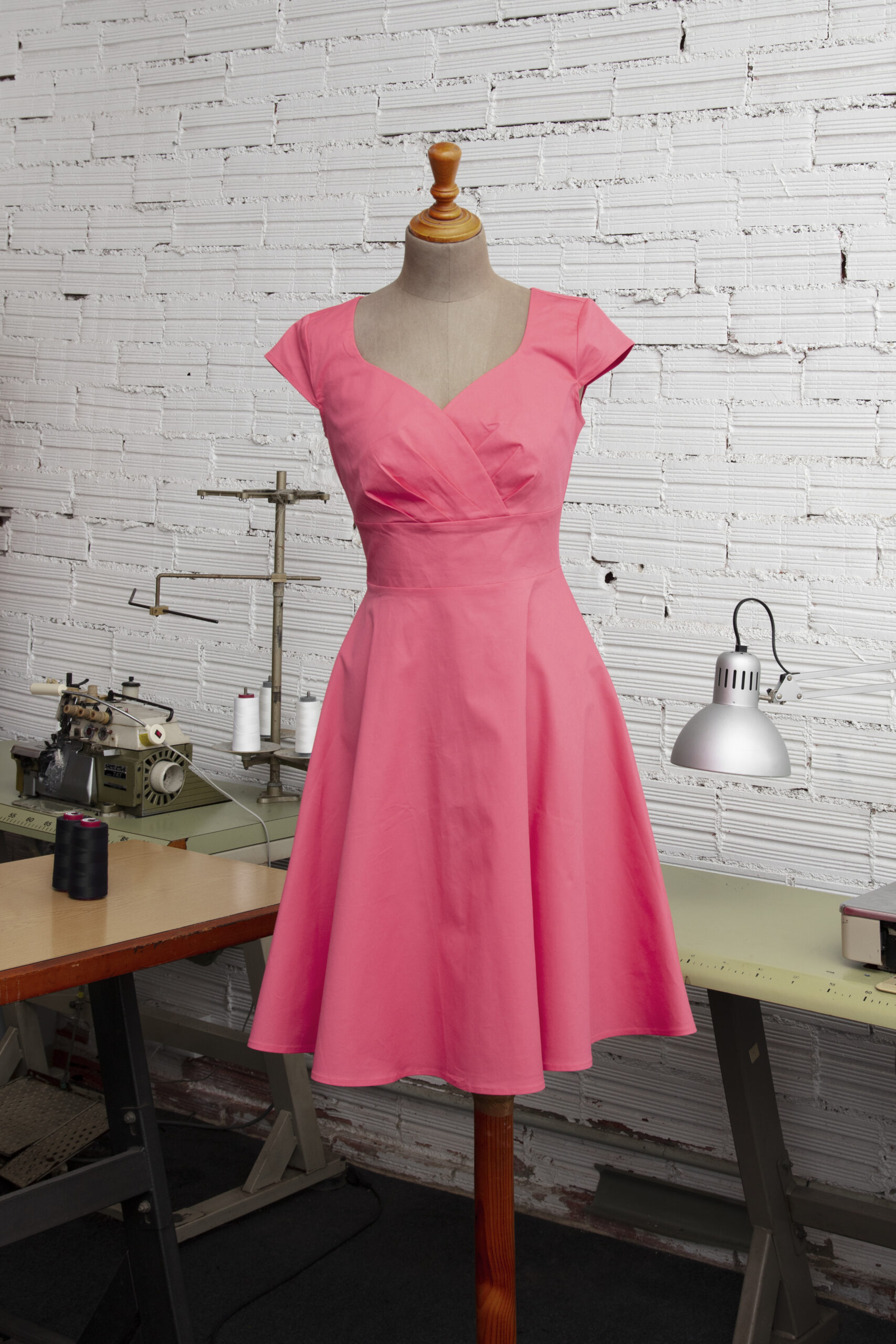 https://modabar.ae/wp-content/uploads/2025/01/elements-fashion-designing-studio-scaled.jpg